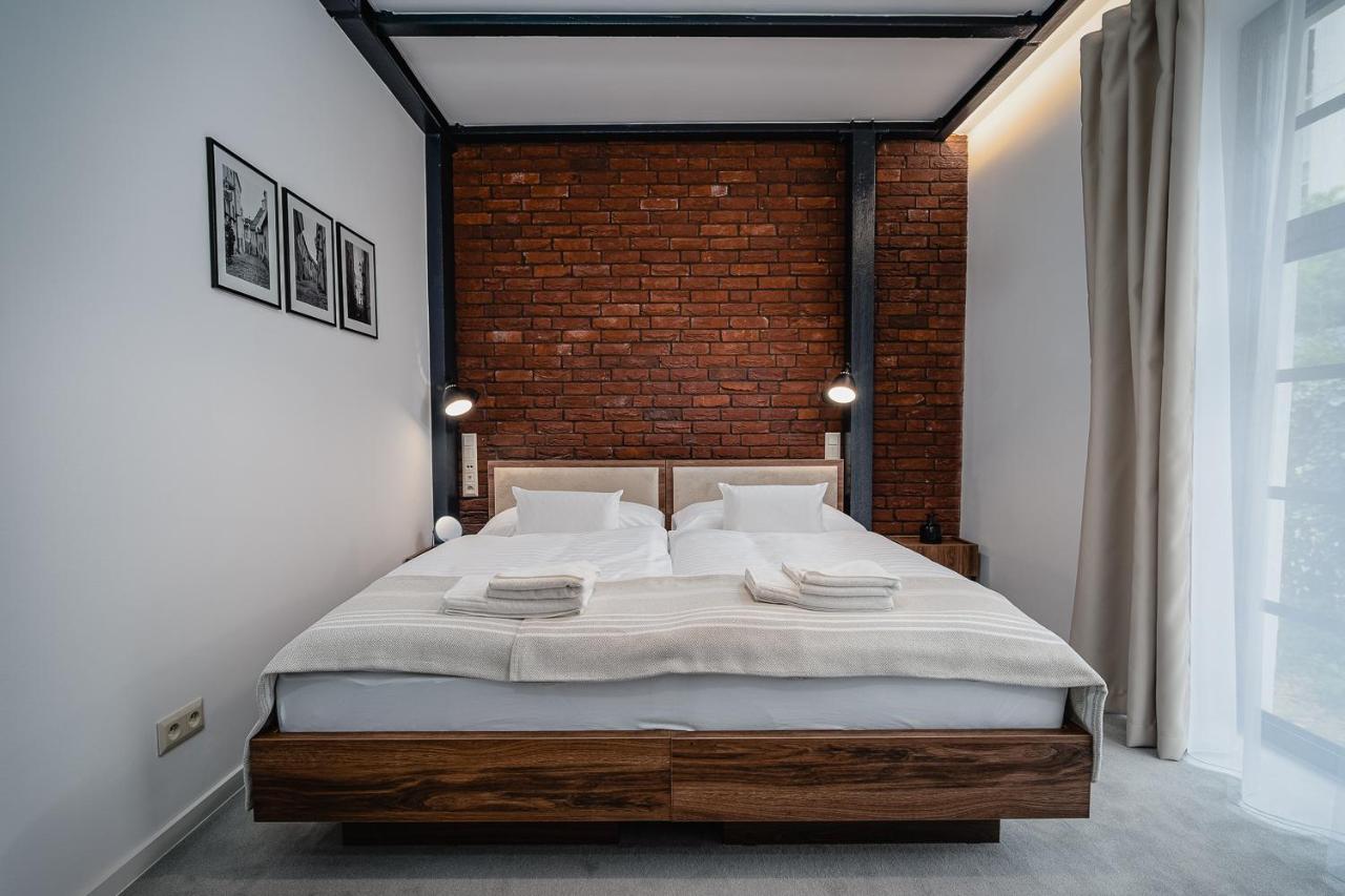 Garni Dock 3* Pressburg