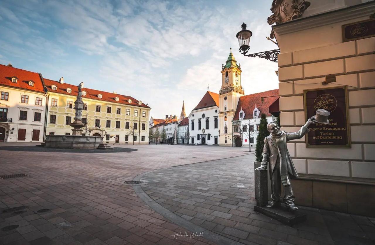 Apartment Majestic Views From A 60m2 Private Terrace - Castle, Cathedral, Old Town *