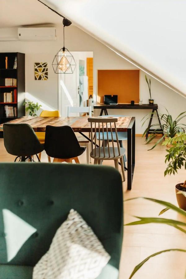 Apartment Majestic Views From A 60m2 Private Terrace - Castle, Cathedral, Old Town Bratislava