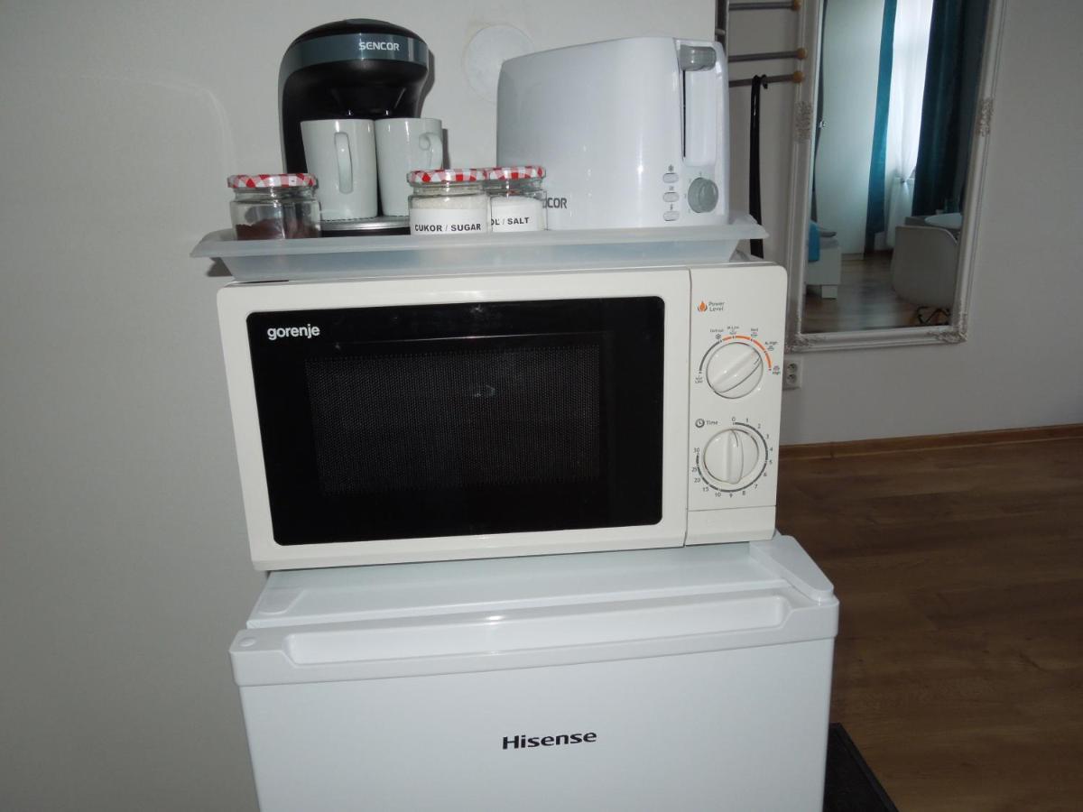 Jonas - Great Location Near Center Apartment