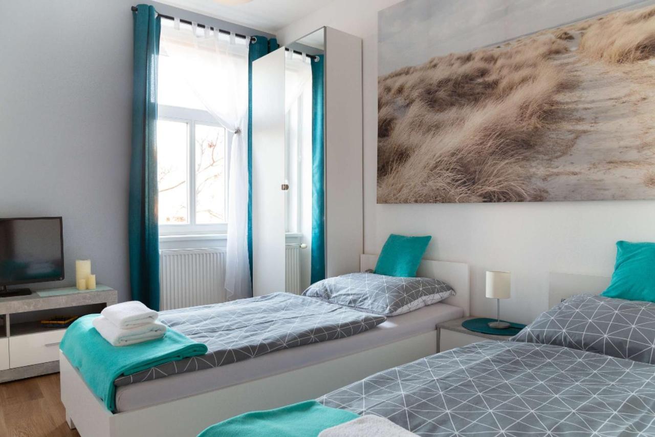 Jonas - Great Location Near Center Apartment