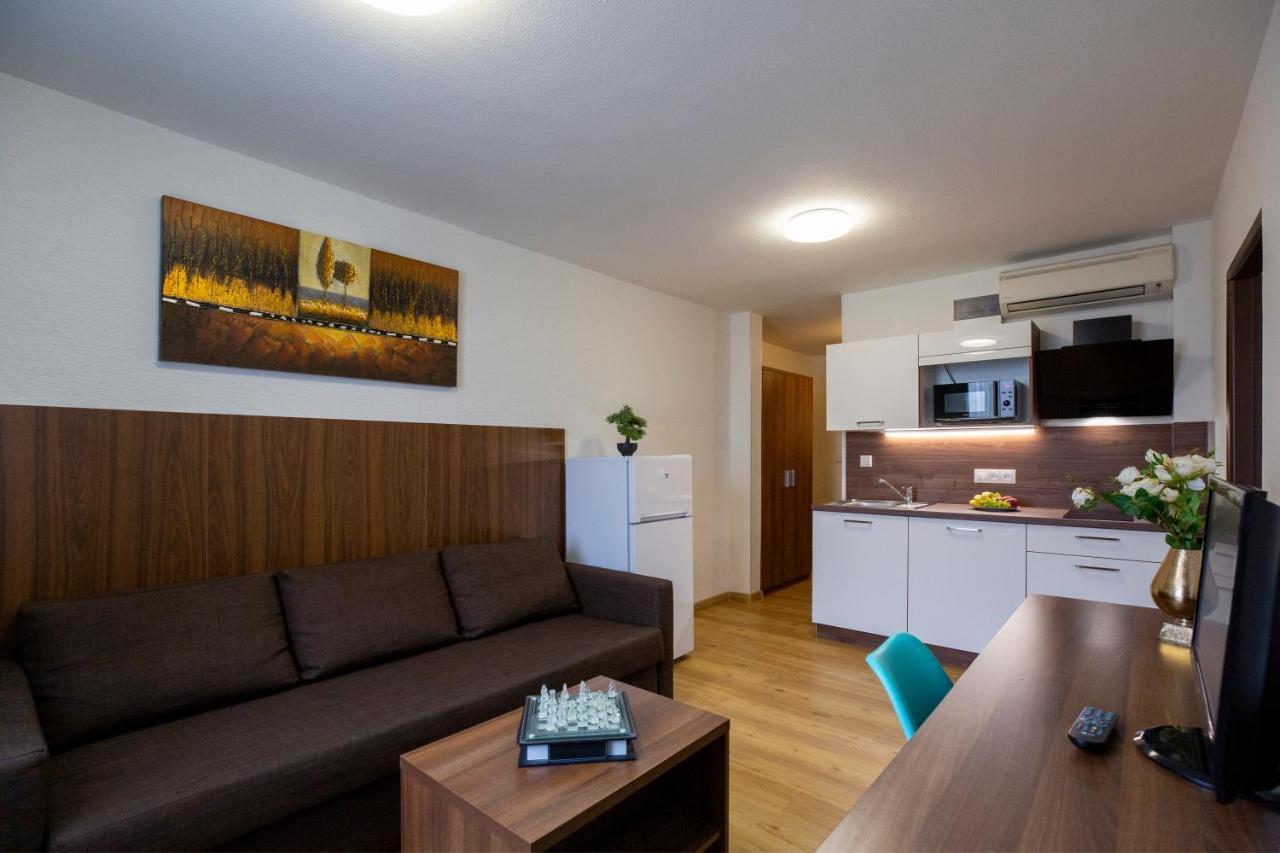 Wx Hotel 3* Bratislava