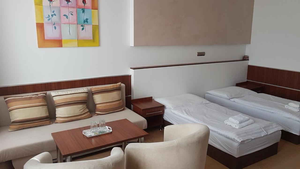 Student House Aparthotel *