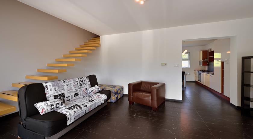 Ambiente Serviced - District Ii