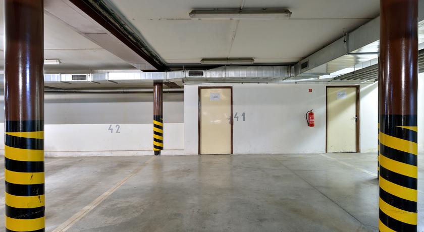 Ambiente Serviced - District Ii Apartment
