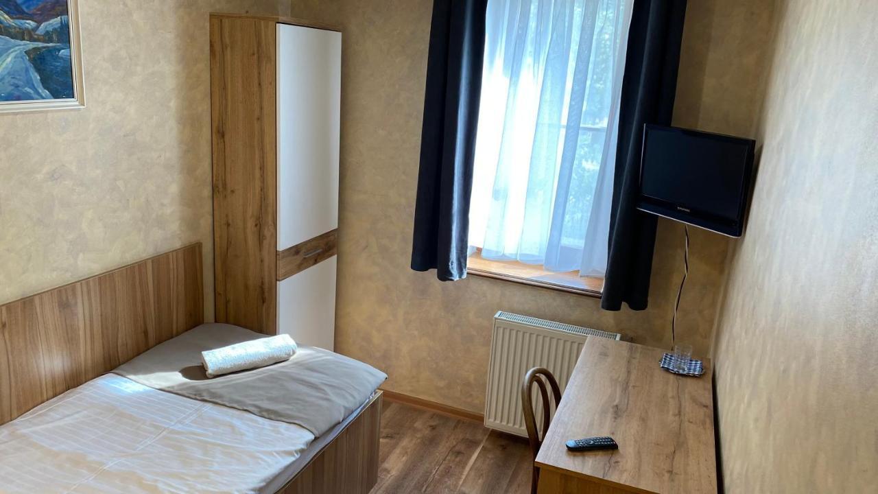 Pri Kastieli * Bratislava