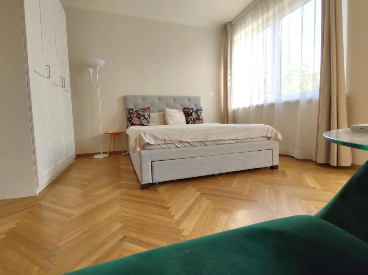 Apartmán Big - 4 Bedroom, 2 Bathroom With Ac Bratislava