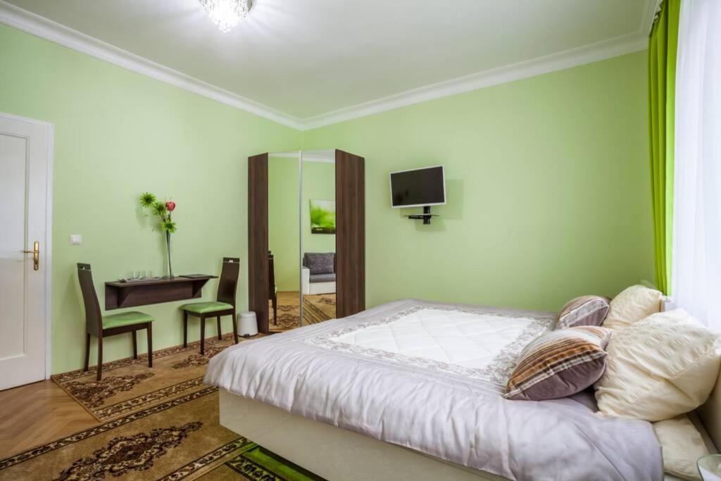 Luxury Air-conditioned Family Spitalska Old Town