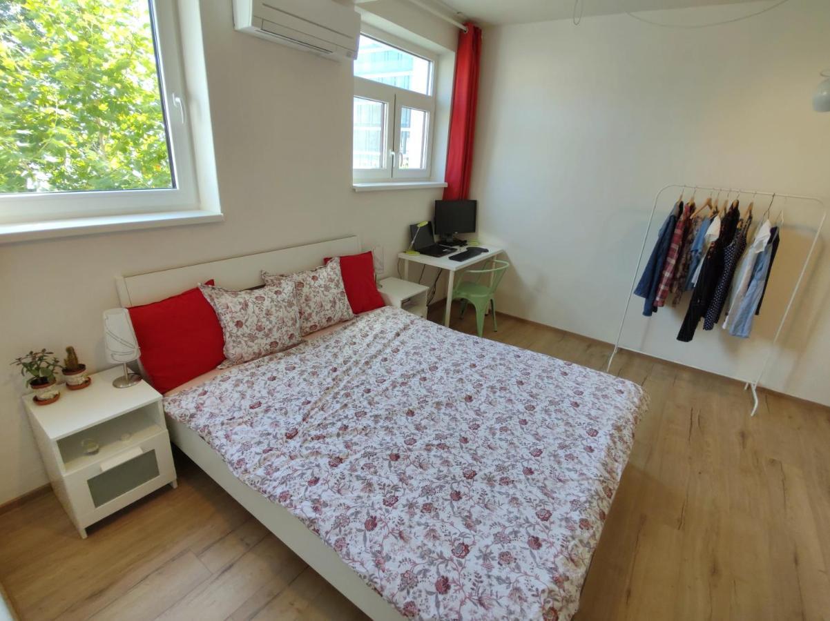 Big - 4 Bedroom, 2 Bathroom With Ac Bratislava