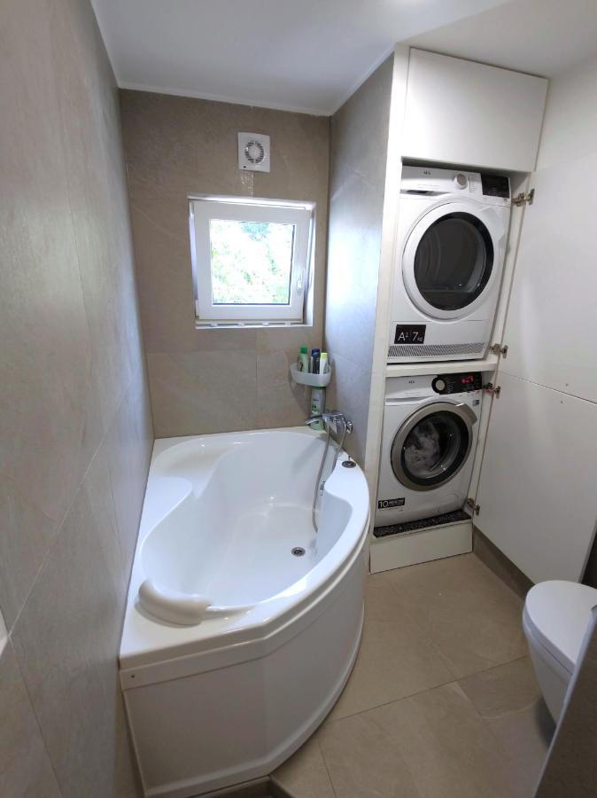 Big - 4 Bedroom, 2 Bathroom With Ac Bratislava