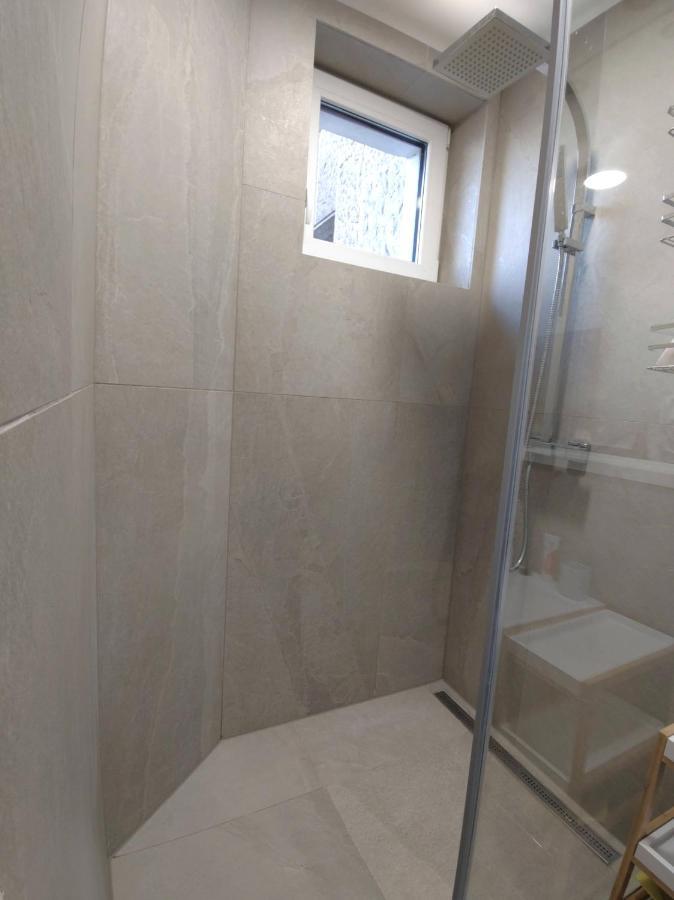 Big - 4 Bedroom, 2 Bathroom With Ac Apartmán *