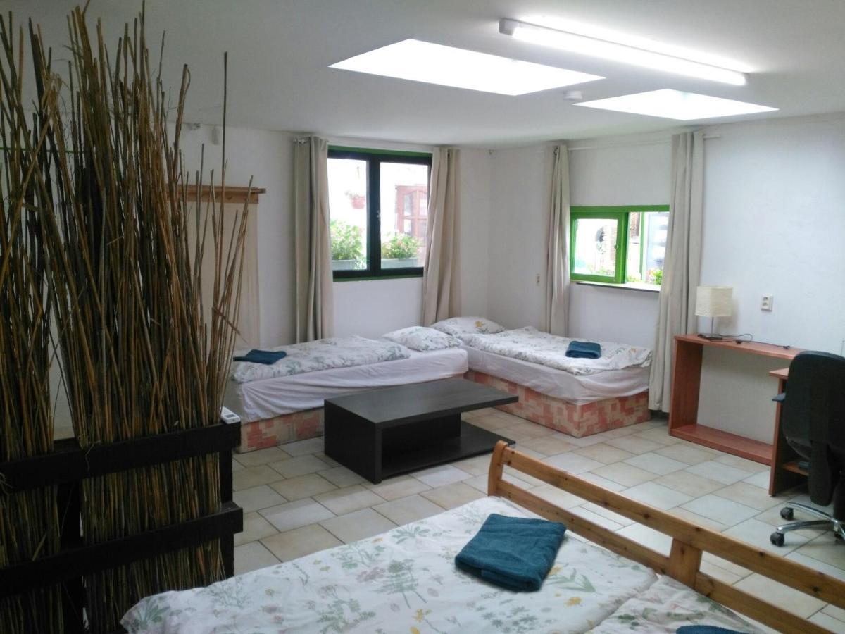 Rastlinky.sk Greenhouse Guestrooms Gasthof Pressburg