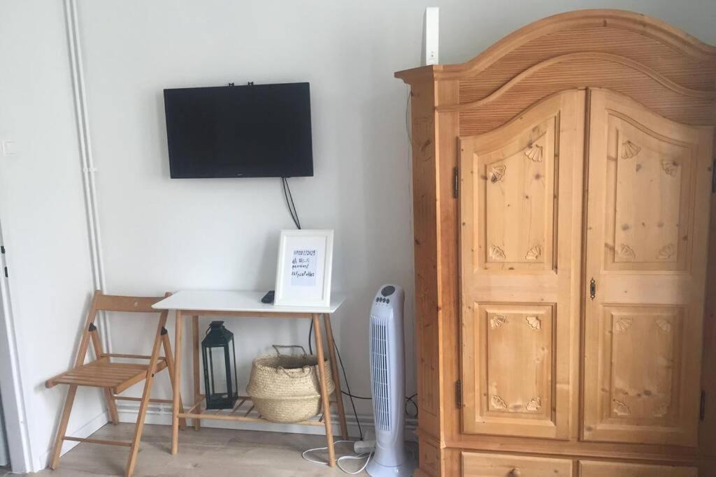 A Cosy In The Centre Apartment