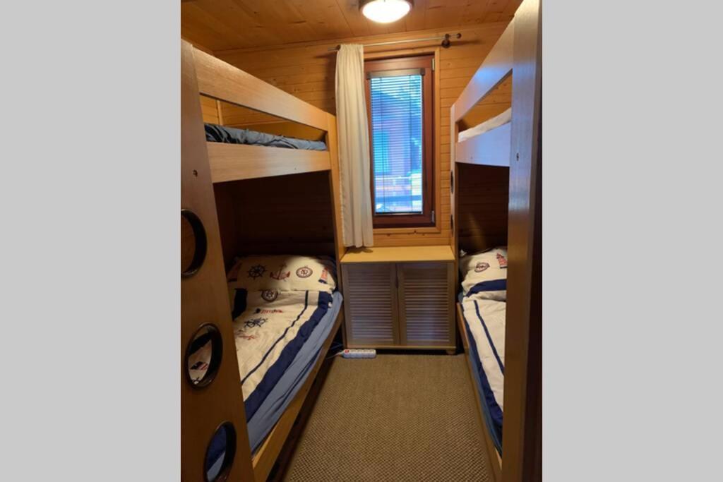 Houseboat - Beacon Of Happiness Bratislava