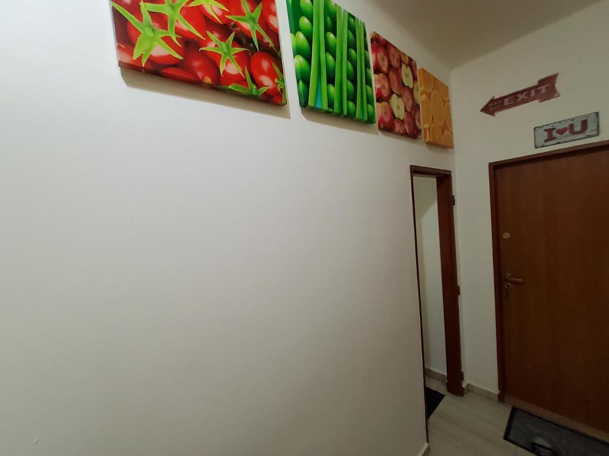 Gasthof House Apartments, Terrace Grill, Guarded Private Parking, Fast Wifi. *