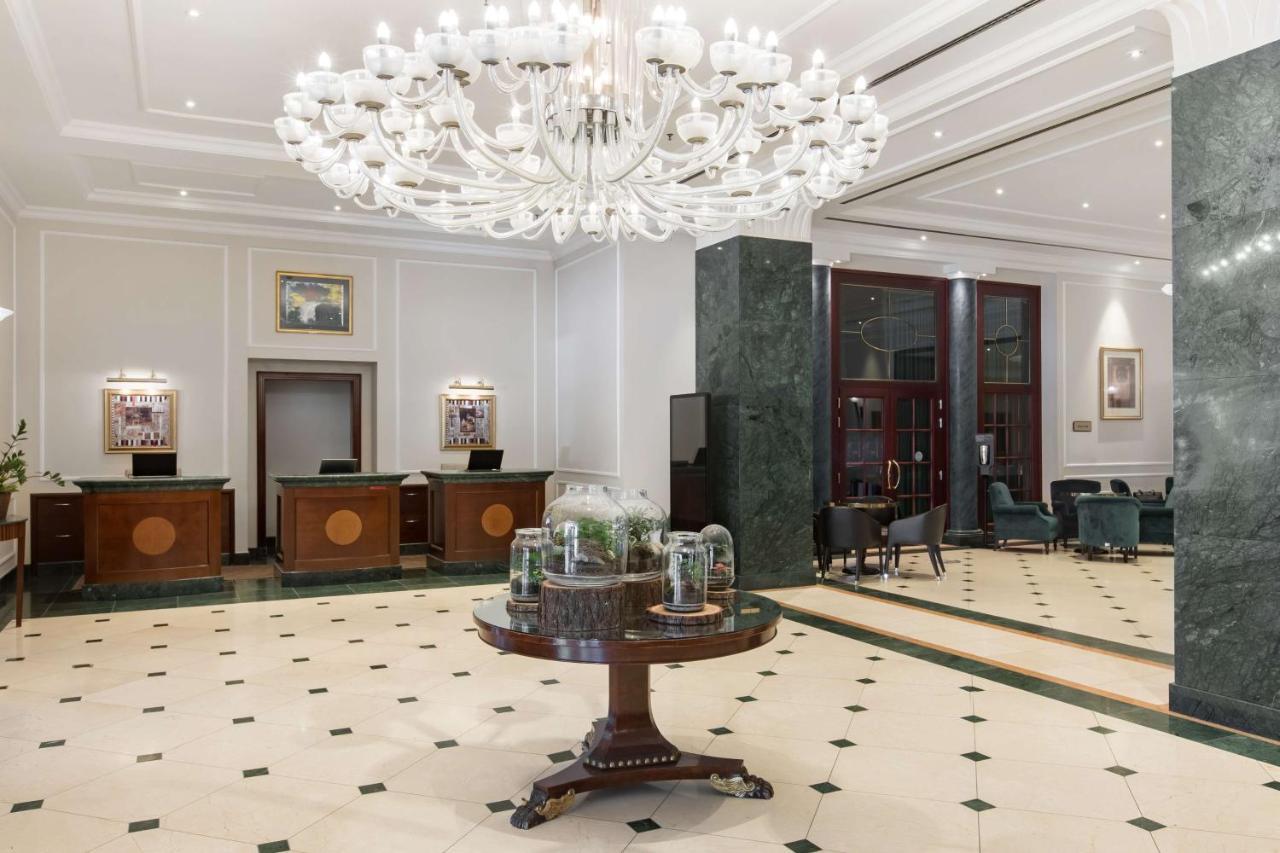 Hotel Radisson Blu Carlton Hotel, 4*