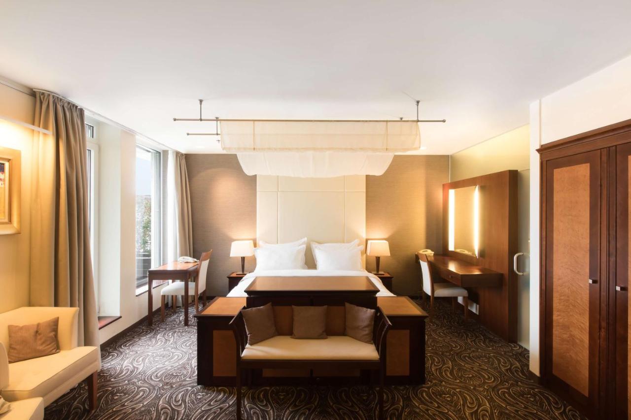 Hotel Radisson Blu Carlton Hotel, Bratislava