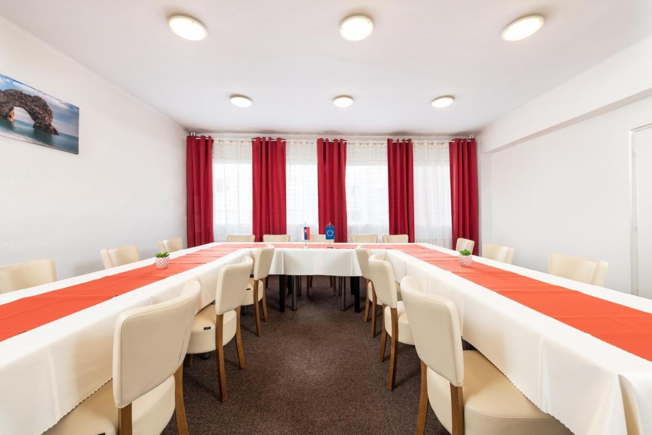 Hotel Plus 3* Bratislava