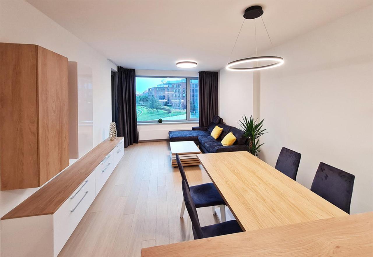 Skypark Spacious Free Parking Apartment *