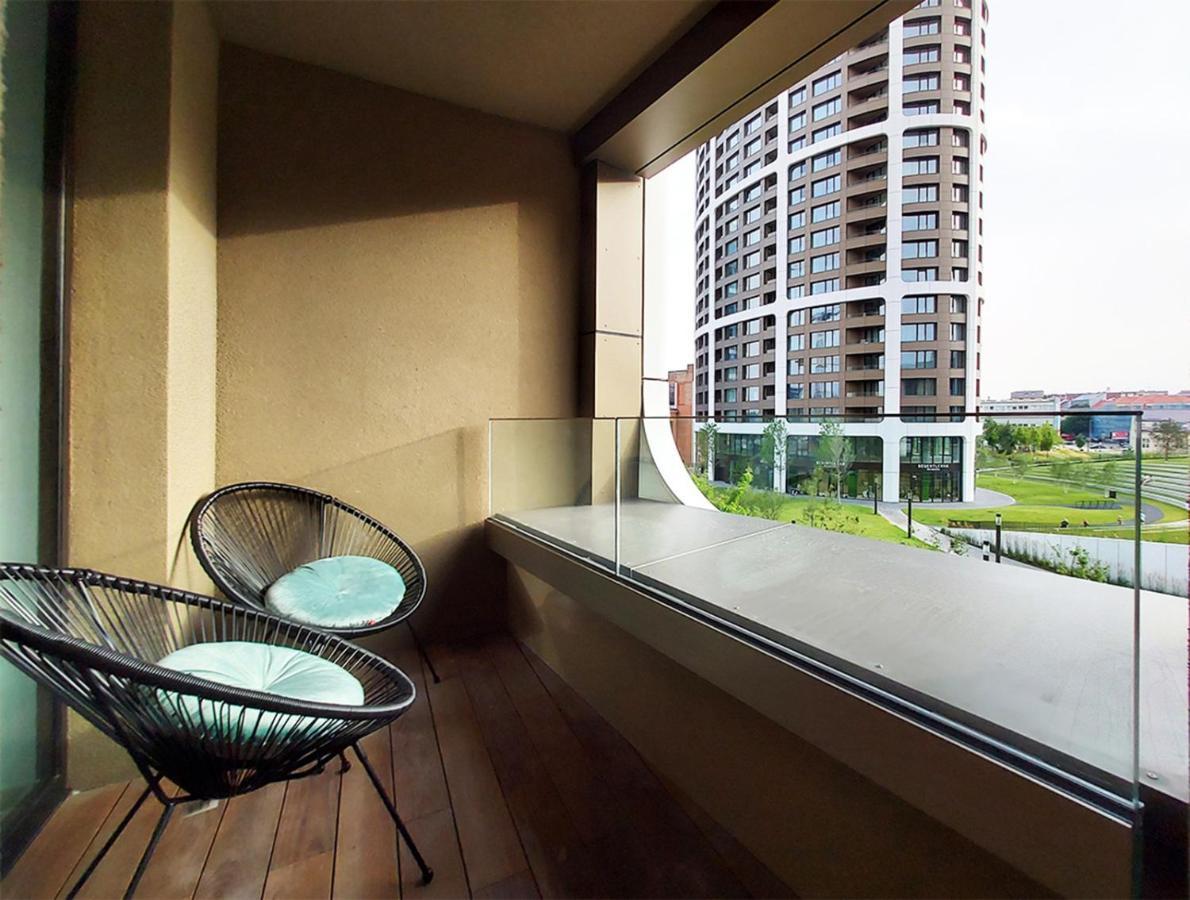 Skypark Spacious Free Parking * Bratislava