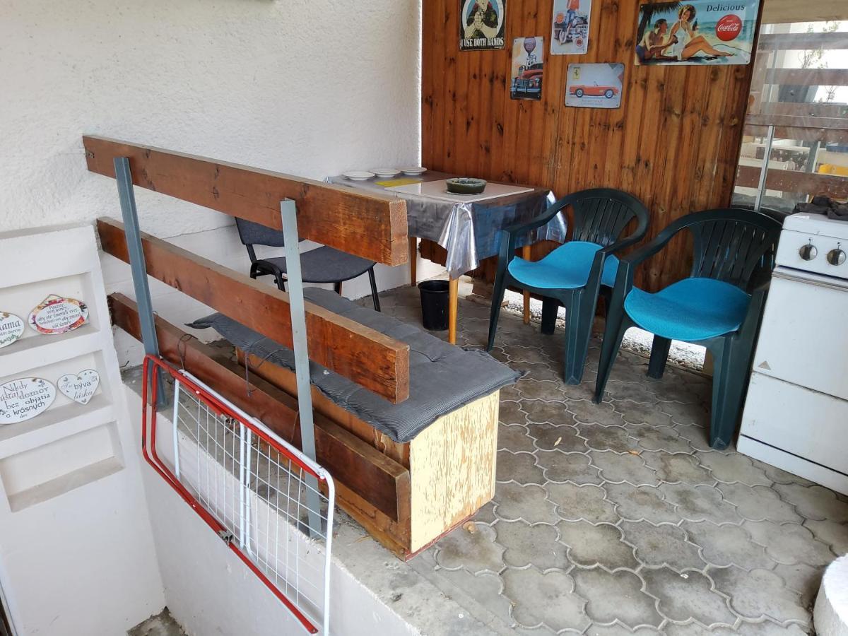 Gasthof House Apartments, Terrace Grill, Guarded Private Parking, Fast Wifi. *