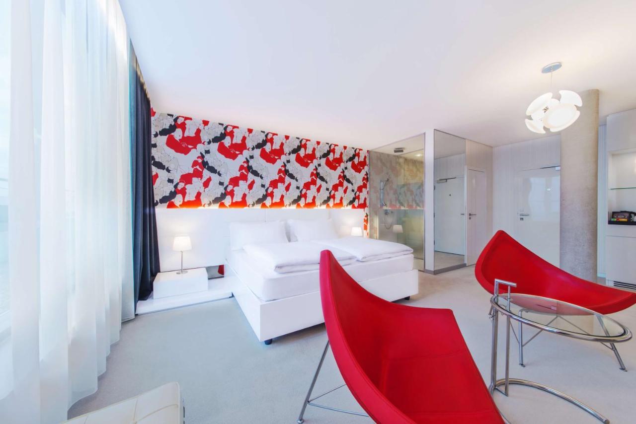 Nh Gate One Hotel 4*