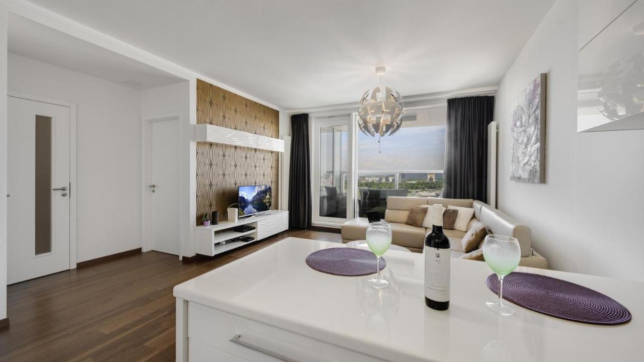 Panorama - Sunset And Castle View, 22nd Floor, Garage, Ac *