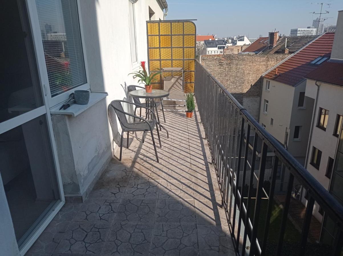 Amazing Flat In Old Town With Large Balcony Apartment Bratislava