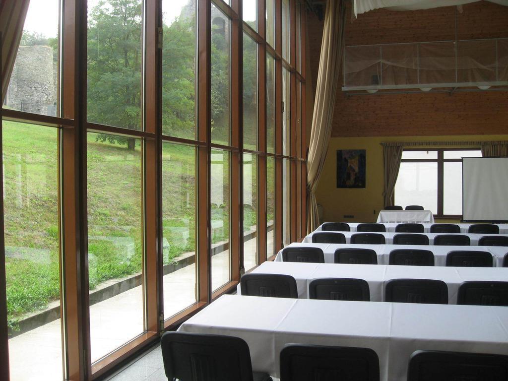 Hotel Hradna Brana 4*