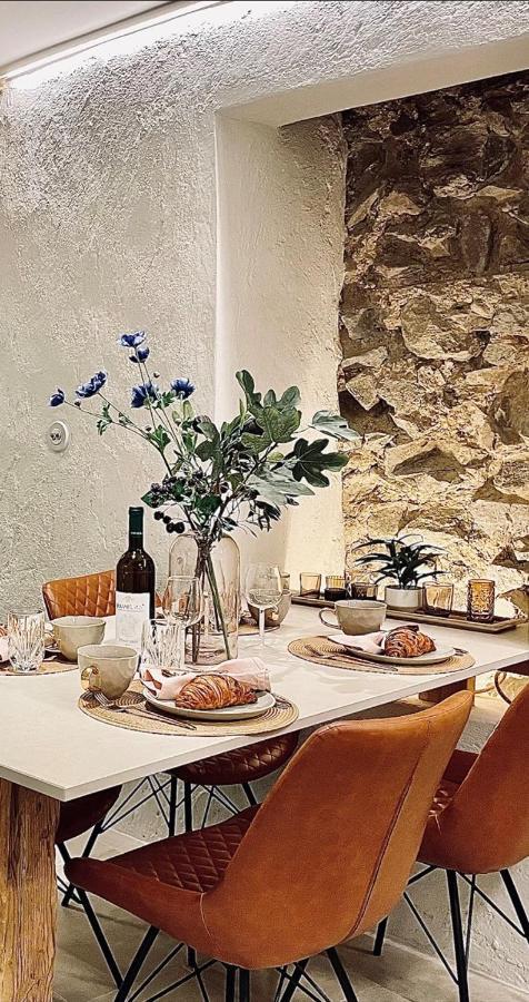 New Design & High Standard From 16th Century In Old Town-free Parking * Bratislava
