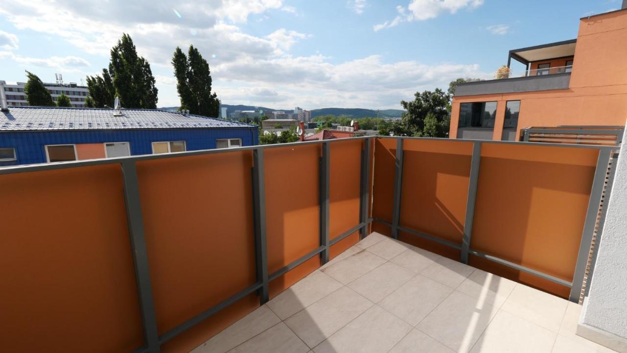 Air-conditioned, 2 With Terrace Apartment *