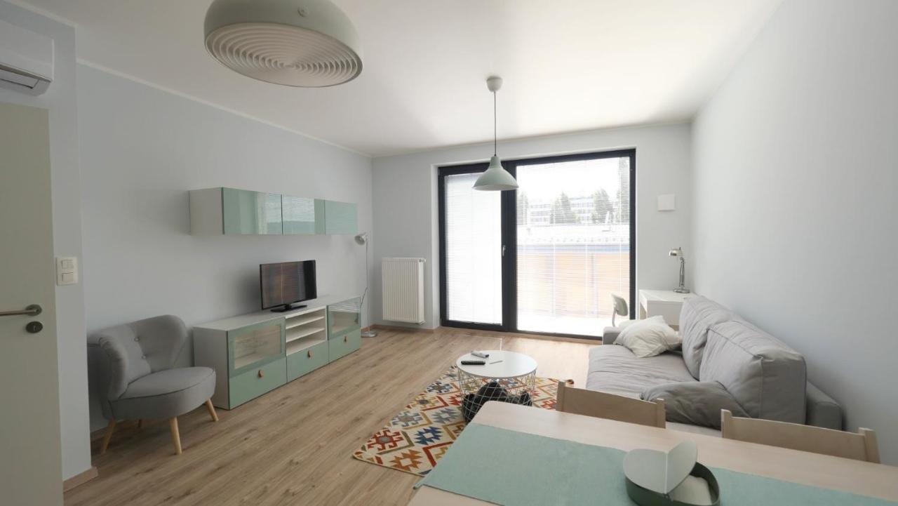 Air-conditioned, 2 With Terrace Apartment *