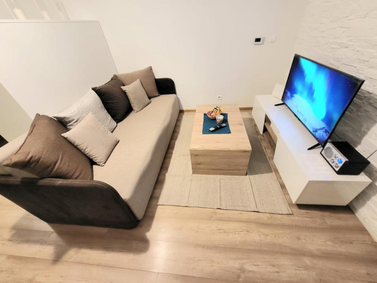 Velky 3 Apartment *