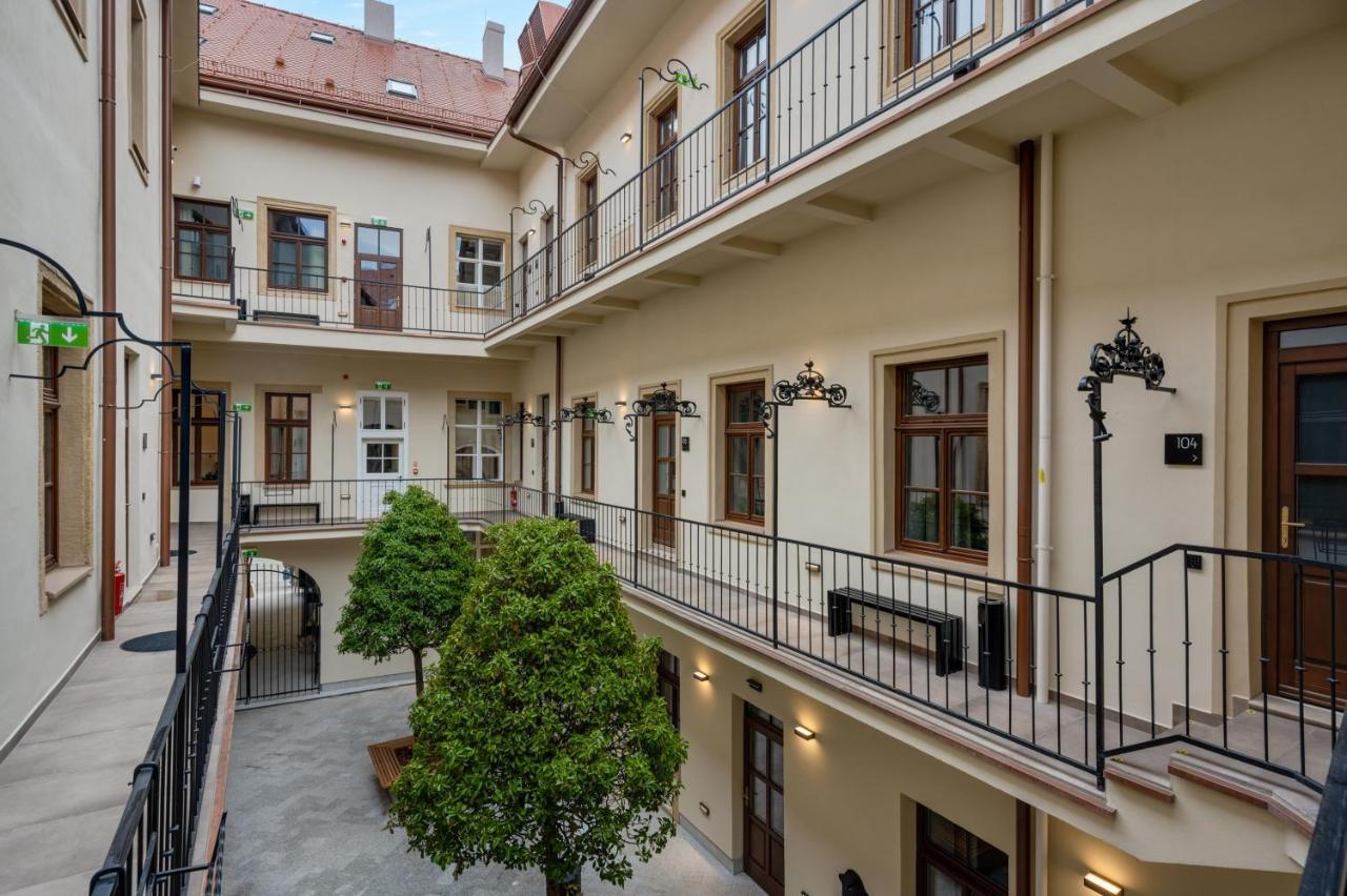 Palace Aparthotel