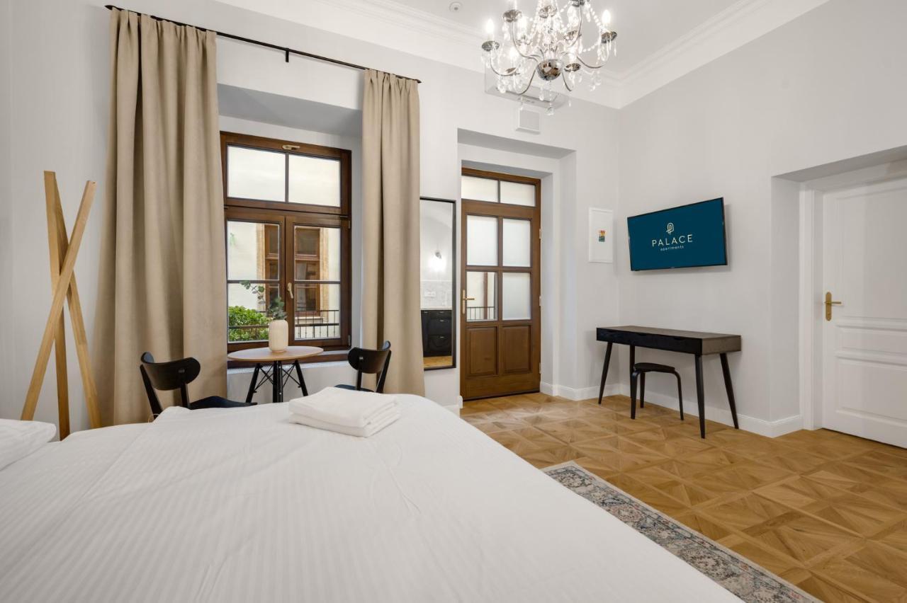 Aparthotel Palace *