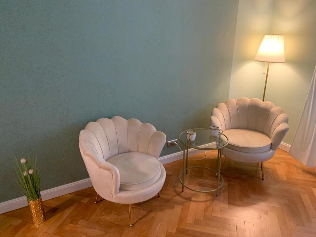 New Oldtown Near St Martin Cathedral, Ac, Balcony Apartment