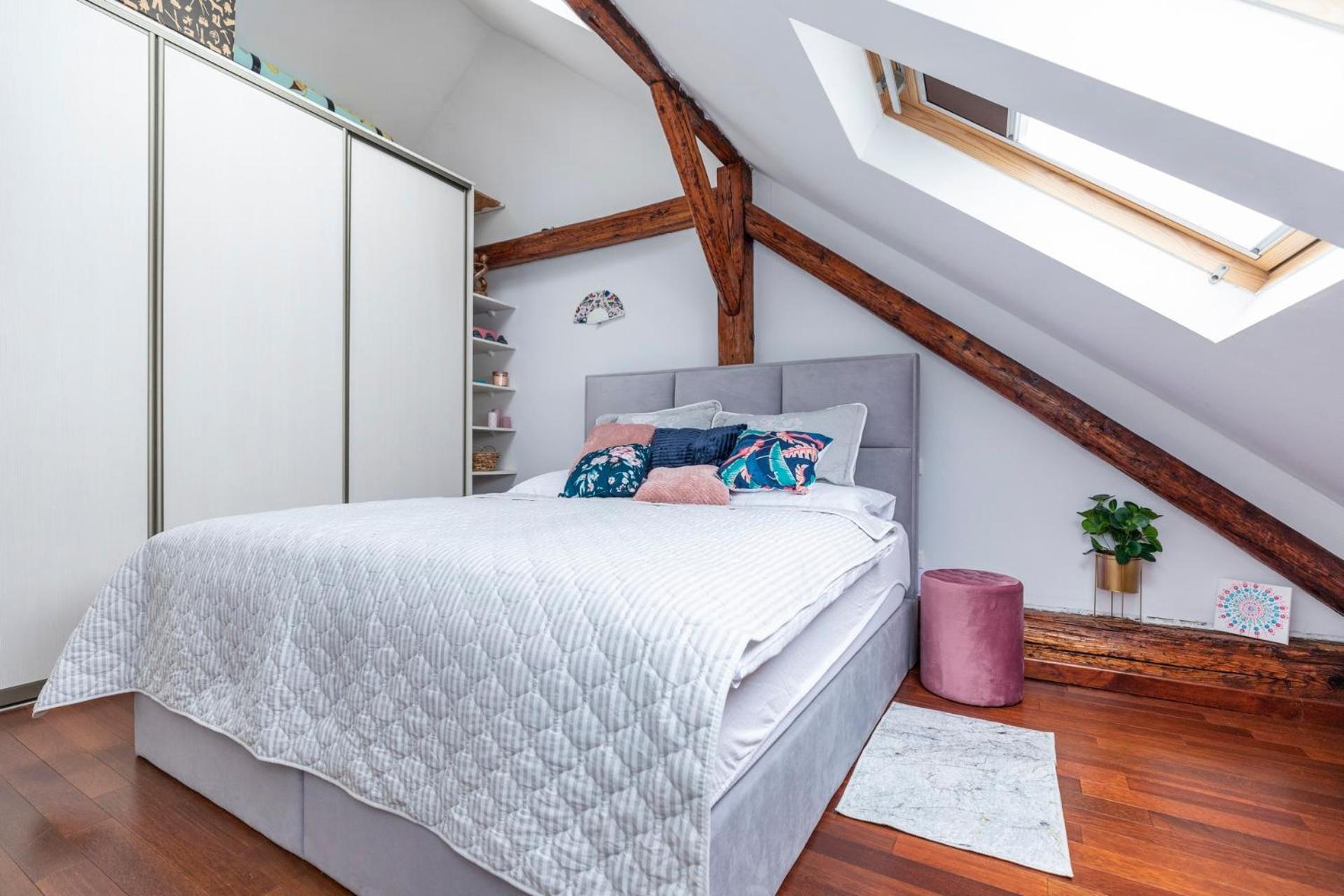 Apartment Beautiful And Romantic Penthouse With Two Terraces *