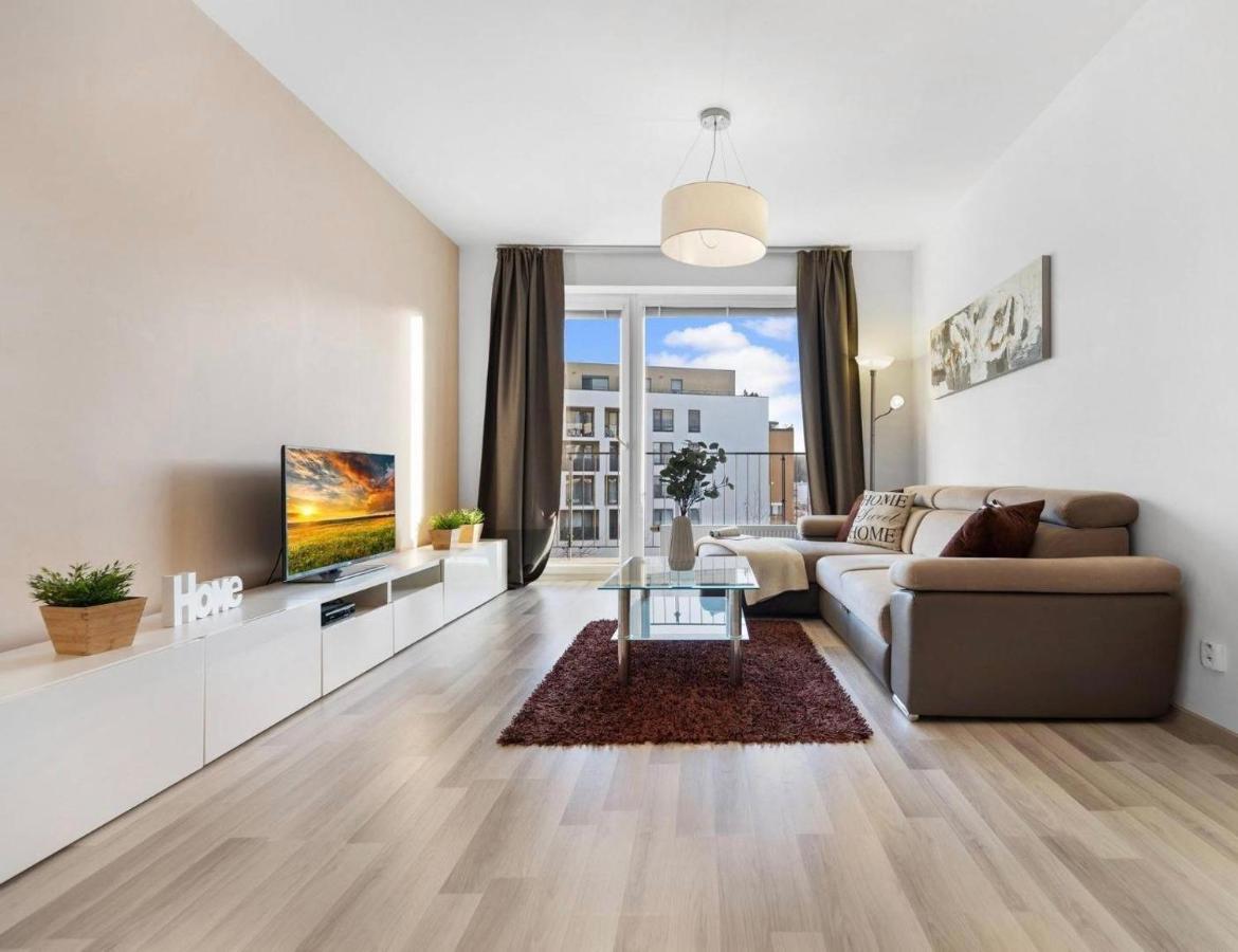 Apartment Sunflower - Modern Large Charming With Balcony