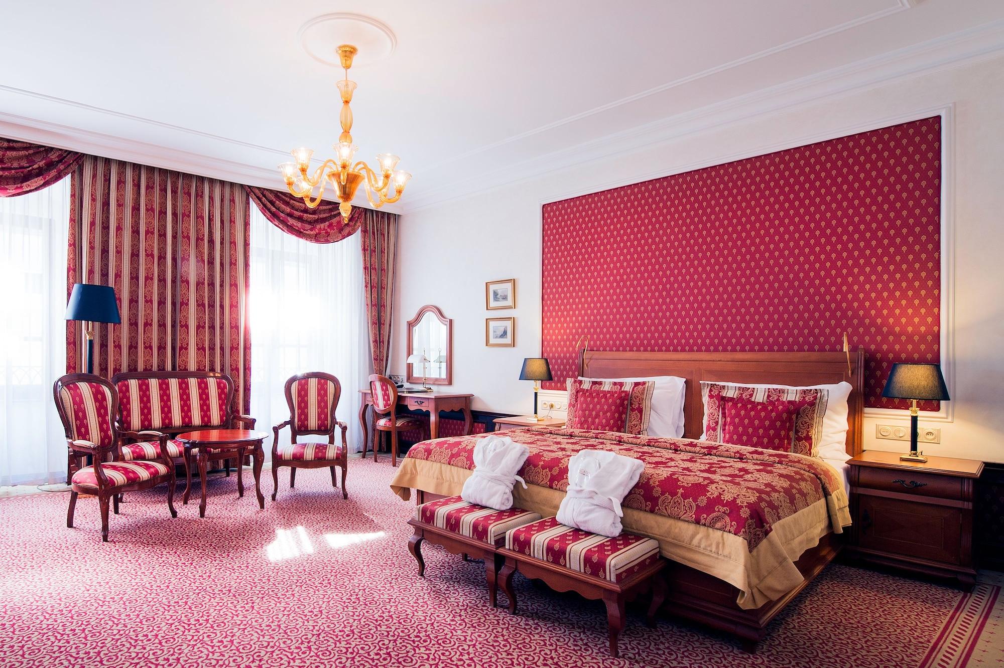 Arcadia Boutique 4*