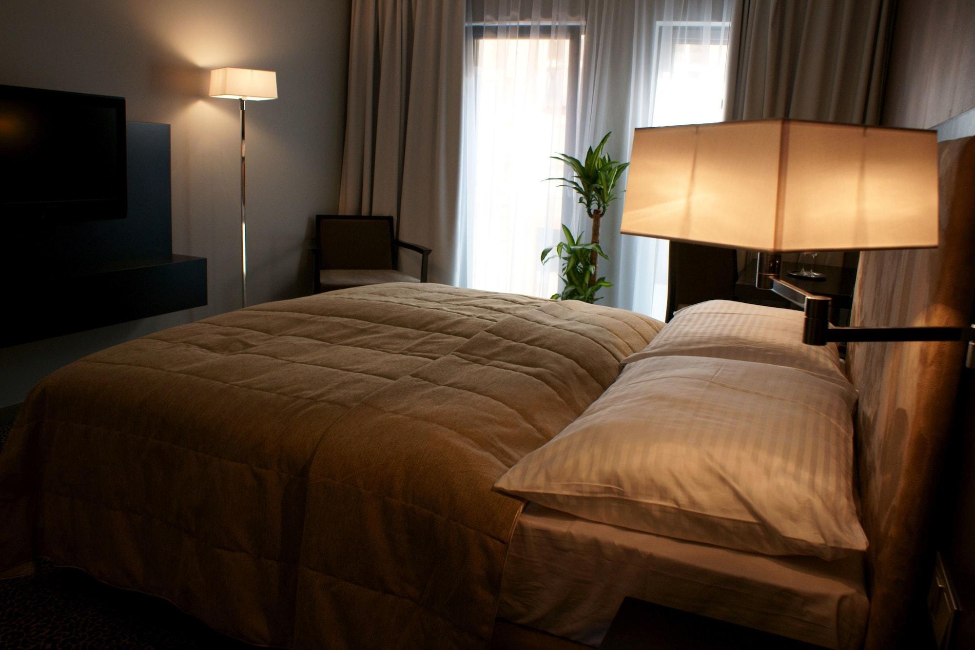 Hotel Avance