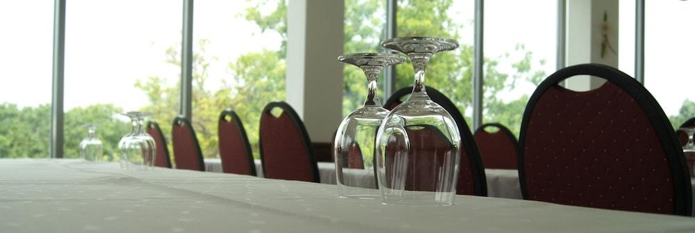 Kastiel Agatka Hotel Bratislava