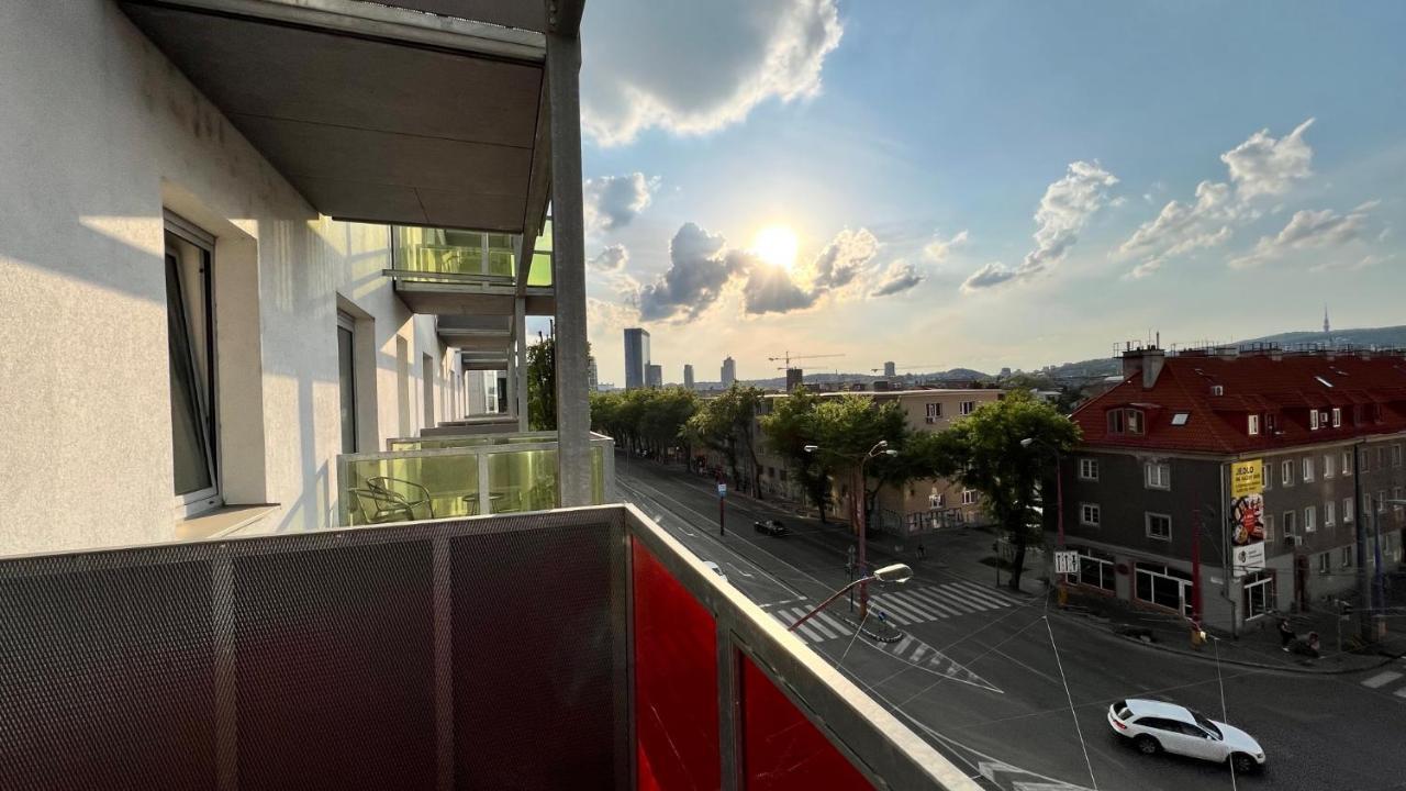 Apartment 2 With Terrace, Prievozska Street