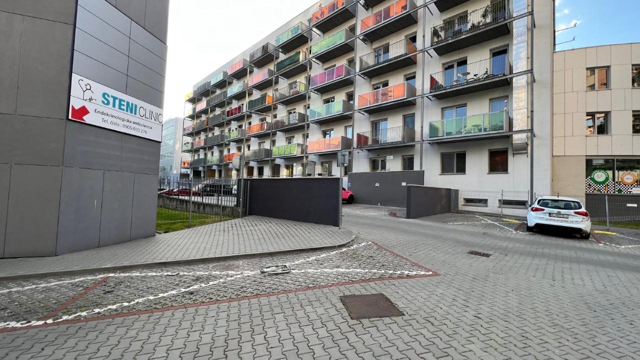 2 With Terrace, Prievozska Street Apartment *