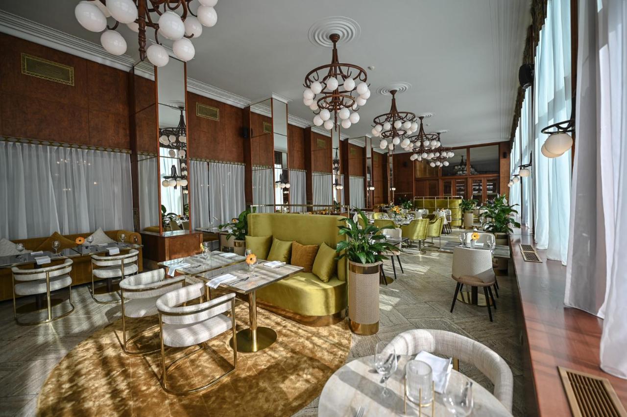 Hotel Devin