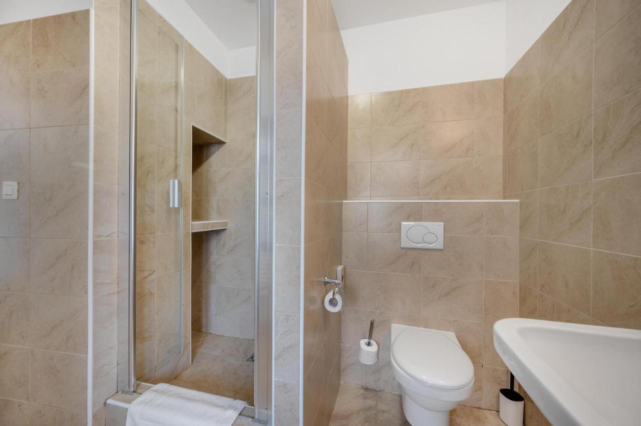 Garni Virgo 3* Pressburg
