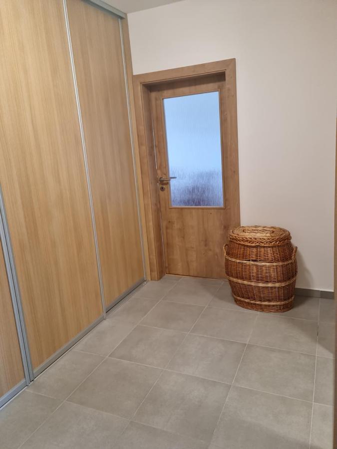 Apartment Nh12 *