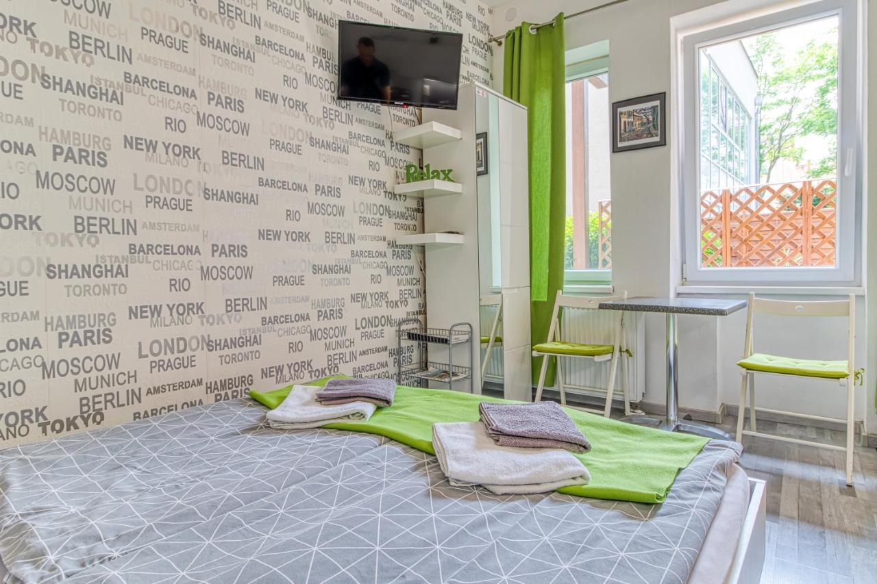 Apartment -apartment In The Center With A Garden Terrace *