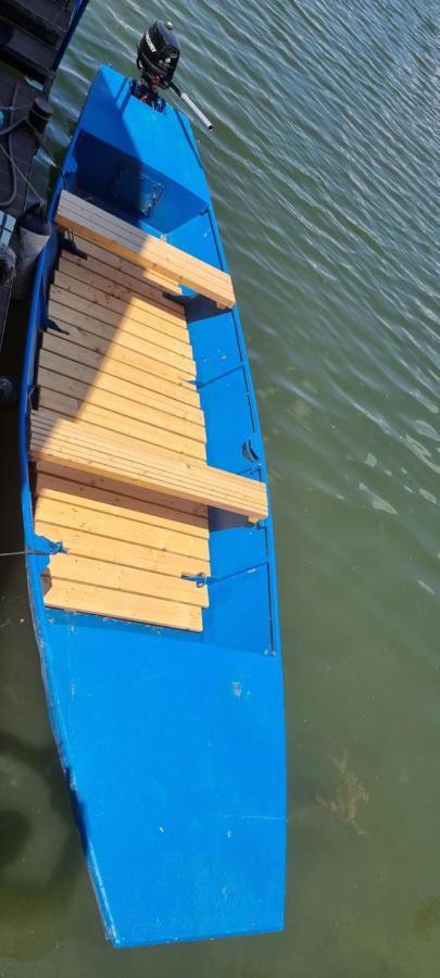 Hausboat Vlnka Apartment *