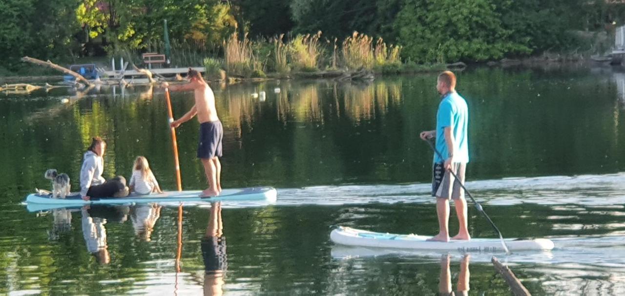 Hausboat Vlnka *