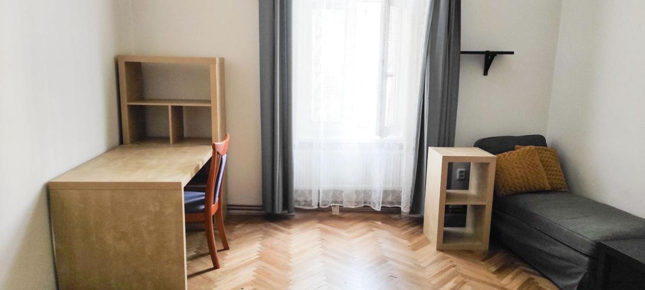 Apartment House - Old Town *